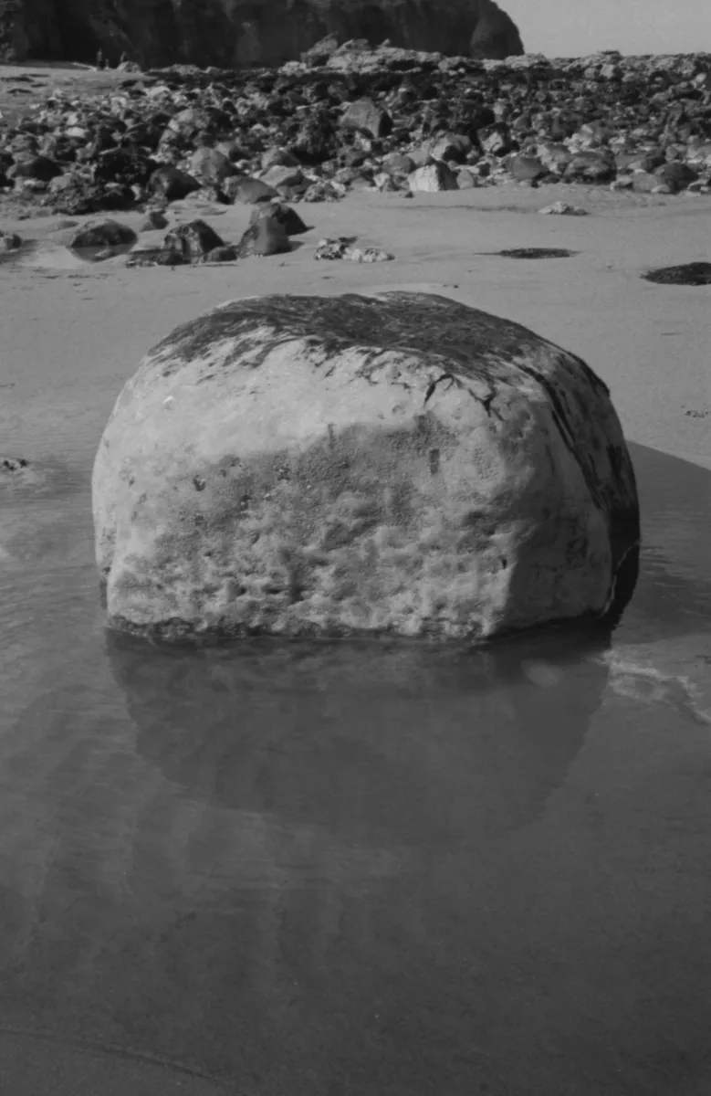 Glass Beach: qEKM2MwQ79